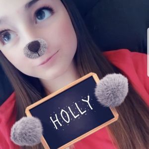 Meet your Posher, Holly